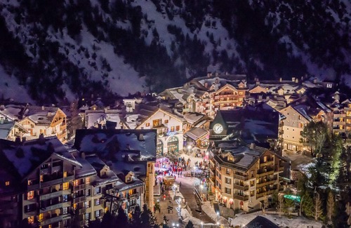Arc-1950 Apartment | Arc 1950, luxury chalet atmosphere for 5/7 people, 5* ski-in ski-out residence with SPA