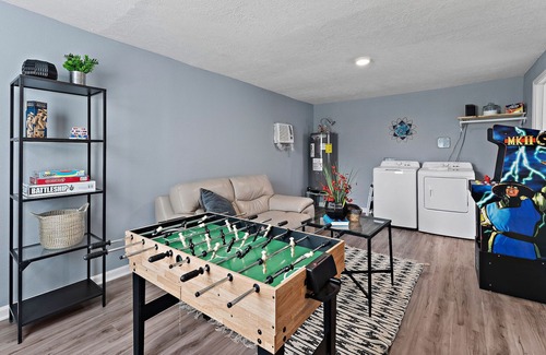 Pasadena House | 🏠 Arcade ❤️ Covered Pavilion ❤️ Sleep 7 in this 3 Bedroom 1 Bath Home 5 star hos