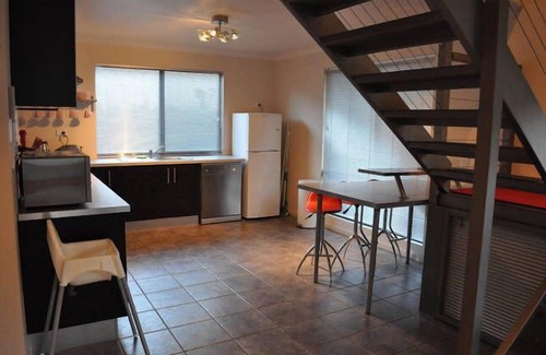 Margaret River Ski Chalet | ARCADIA 7 - Chalet in the town centre