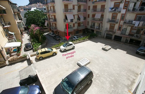 Cefalu Apartment | Archimedes Lounge in Cefalù