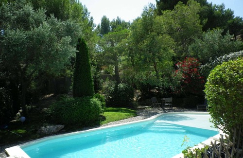 Ensues-la-Redonne House | Architect-designed house with garden and pool, 7 minutes from the sea, with car pass.