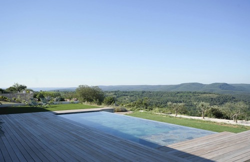 Orgnac-l'Aven Villa | Architect-designed house with panoramic view and infinity pool