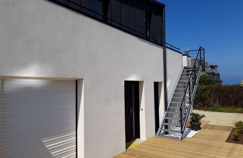 Plouescat Villa | Architect-designed house built in 2014, extended in 2023, 50 m from the sea.