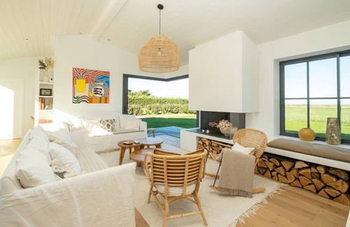 Loix House | Architect house mansion with heated pool in quiet Loix