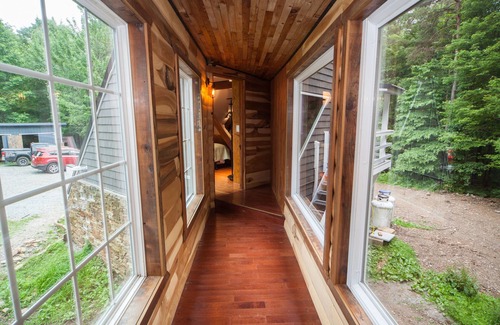 Mill Run House | Architects dream, 1 mile from falling water and river, private with camp area