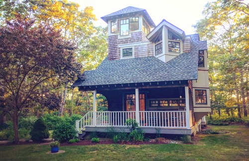 Charlestown House | Architectural Award Winning Retreat on 5+ Private Acres Close to Beach