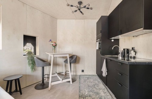 Bergen City Centre Apartment | Architectural Studio I Private Balcony I NEW 2021