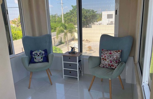 Chelem House | Arcos at 21 Summary: