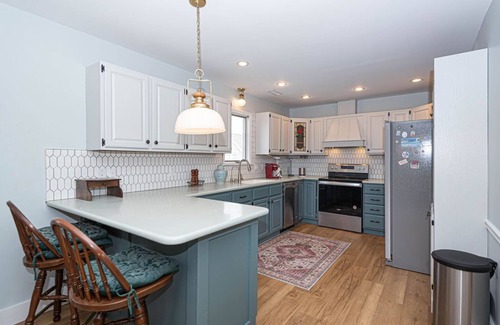 Little Salisbury House | Arctic Ave House: Sunny and bright beautiful 4 Bedroom 3 Full bathroom single home walking distance to the beach, Free WiFi, linens included. Remodel just in couple month. Great location, walk in to restaurants, coffee shop, Acme grocery store, Kids