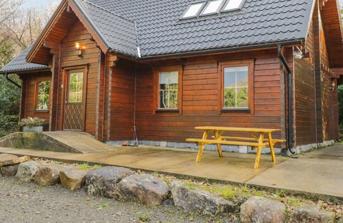 Ballinagleragh Cabin | ARDCUILLEAN, pet friendly in Ballinaglera, County Leitrim