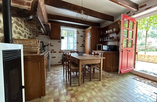 Saint-Apollinaire-de-Rias House | ARDECHE COUNTRY GITE OPEN ALL YEAR ROUND