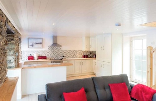 Clonakilty Cottage | Ardnavaha House Poolside Cottage 4nn