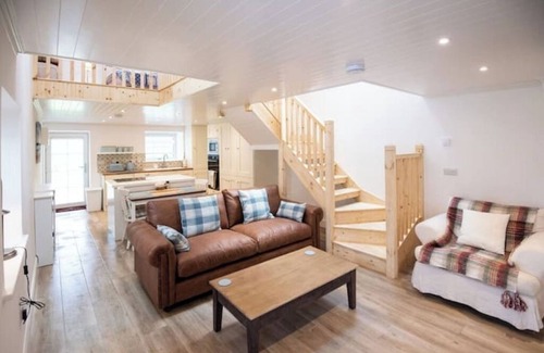 Clonakilty Cottage | Ardnavaha House Poolside Cottage 6nn