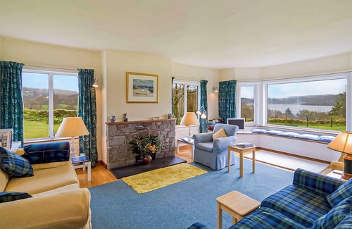 Benderloch Cottage | Ardshellach self-catering holiday home accommodate up to six guests in three bedrooms.