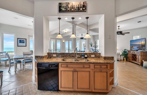 Sunnyside House | Are We There Yet? BEACHFRONT Villa in Carillon Beach—5 Bd & Guest House