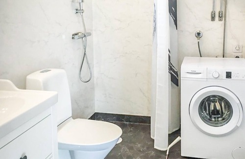Mjovik House | Are you ready for a vacation for four in this functional charming cottage?