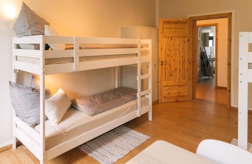 Zentrum-Nordwest Apartment | Arena Guest Dorm