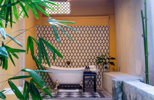Downtown George Town House | Argus Residence - Newman