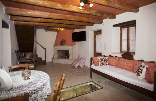 Margarites House | ARIADNE TRADITIONAL HOME