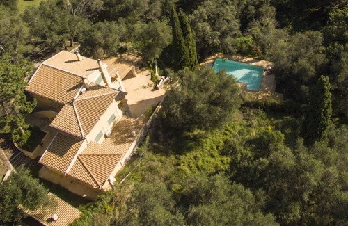 Limni House | ARIEL - On Top Of IL Giardino Segreto Di Prospero