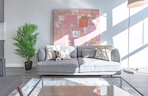 Richmond Apartment | ARIES PALACE PENTHOUSE x2 - Two Condos Combo