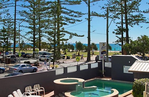 Coolangatta Apartment | Aries Unit 5 - Beachfront Central Coolangatta