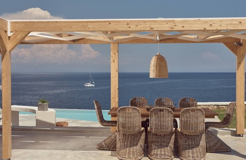 Vasilikos Villa | Arismari Luxury Villas - 4 bedroom villa on the oceanfront with private pool