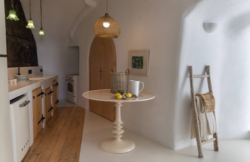 Megalochori Villa | Arithera Villa in Santorini