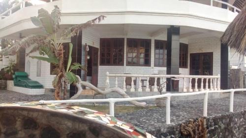 Tumbu Village Resort | ArjunaBungalows