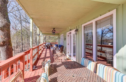 Horseshoe Bend House | Arkansas Lake House w/Private Dock!
