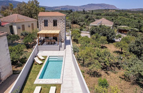 Apokoronas Villa | Armenaki Residence
