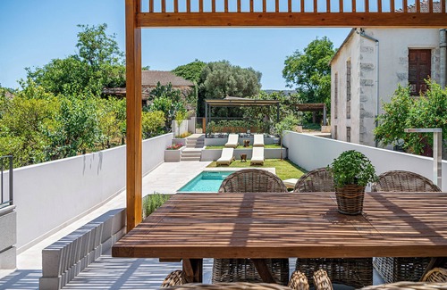 Apokoronas Villa | Armenaki Residence