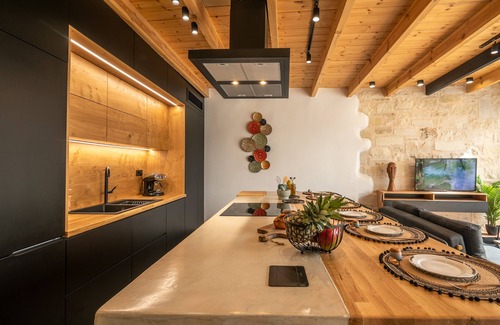 Apokoronas Villa | Armenus Villa Complex, private pool, garden, BBQ, modern, Mountain View, quiet.