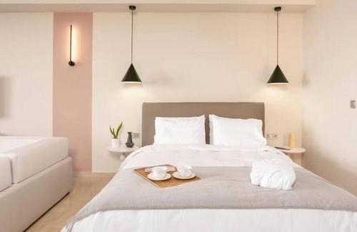 Thessaloniki City Centre Condo | Armonia Jacizzi Sea view Suite 4