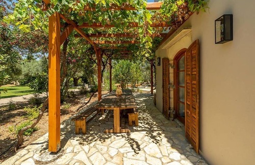 Douliana Villa | Armonia Retreat - yoga studio - gym - sauna - pool available