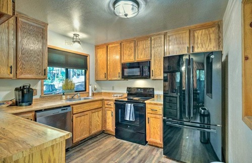 Arnold Cabin | Arnold Cabin Close to Calaveras Big Trees State Park