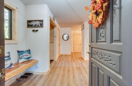 Arnold House | Arnold Cabin Near Calaveras Big Trees State Park!