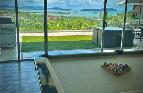 Ranggot Besar Villa | Aroha Seaview Villa In Nature - Private Pool