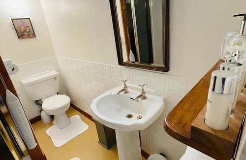 Aberaeron Bed & Breakfast | Arosfa Harbourside Guest House