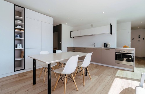 Arradon Apartment | Arradon appartement 400 m bourg, plages et port.