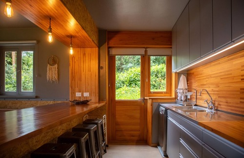 Nahuel Huapi House | Arrayanes house with coastline and beautiful views of Lake Nahuel Huapi