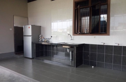Larut House | ArRayyan Guesthouse & Homestay