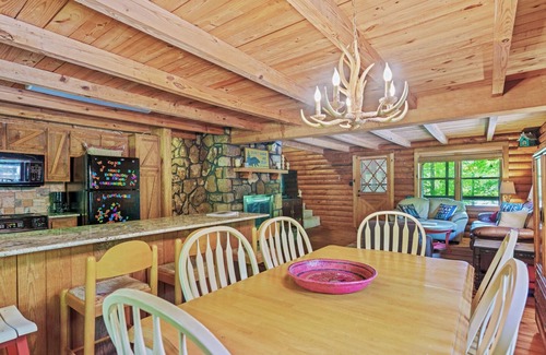 Jasper House | Arrowhead: 4 BR, 2 BA House in Jasper, Sleeps 12