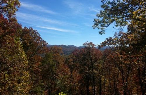Cullowhee House | Arrowmont Stables & Cabins