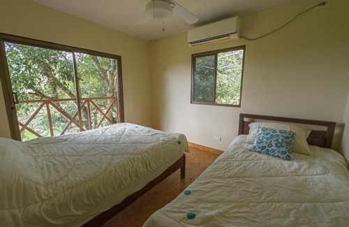 Herrera House | Arrue's Mountain Retreat