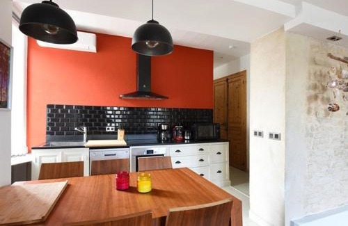 Ars-en-Re Apartment | Ars-en-Ré : Appartement avec vue sur le port et Wi-Fi - FR-1-434-54