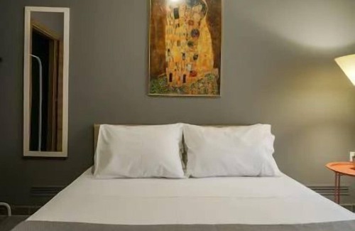 Thessaloniki Apartment | Art Deco Chess Casa, Apartment with private patio