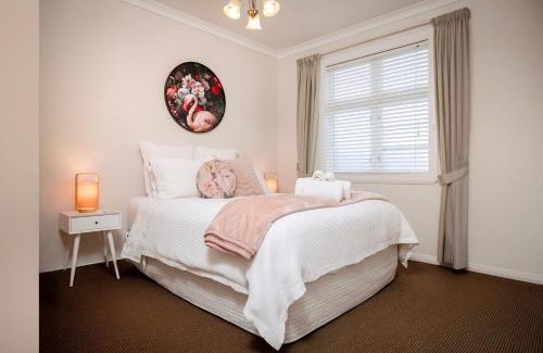 Picton Apartment | Art Deco No. 2 Apartment