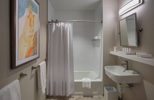 Santa Rosa Hotel | Art House Hotel and Suites