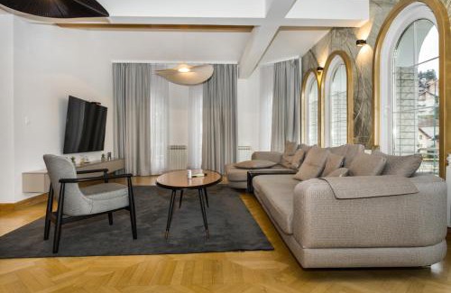 Novo Sarajevo Apartment | Art of Living luxury suite - with garage